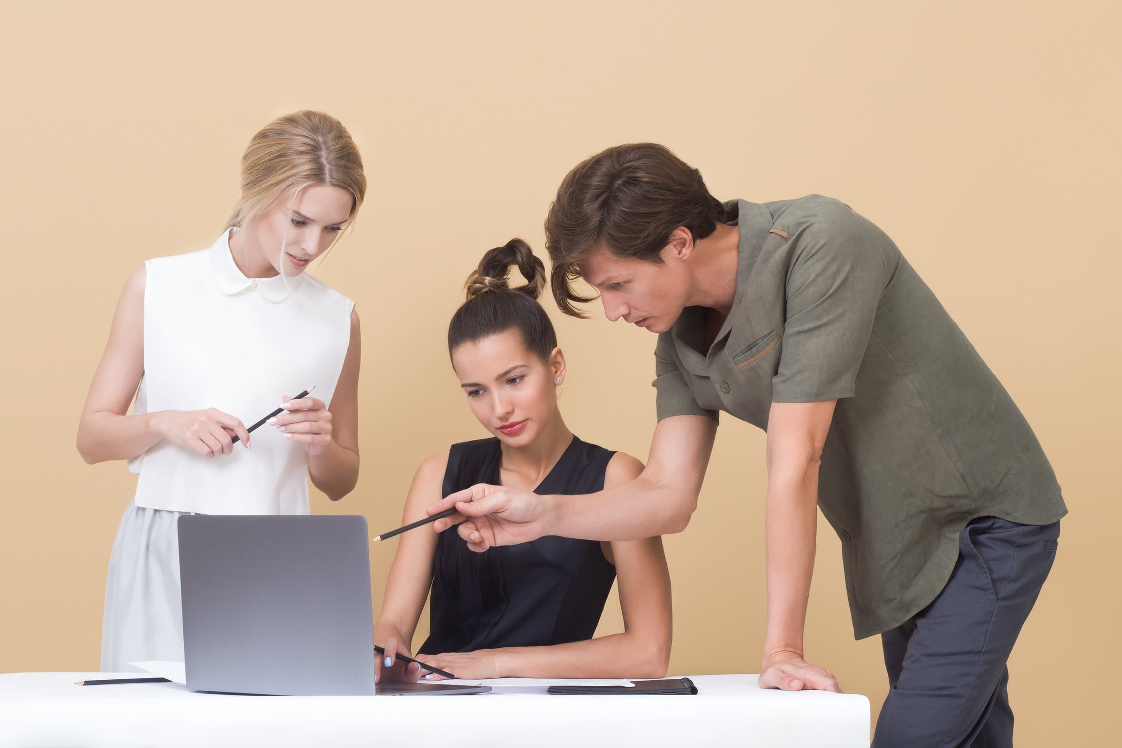 How to Get Traffic for Your Business Using Web Videos